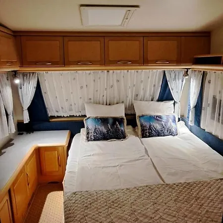 Proboost Arctic Center Cosy Caravan Apartment