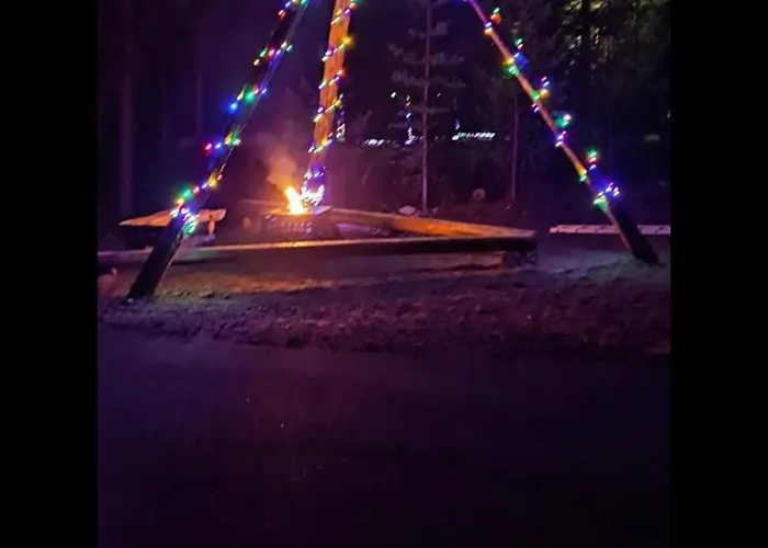 Proboost Arctic Center Cosy Caravan * רובניימי